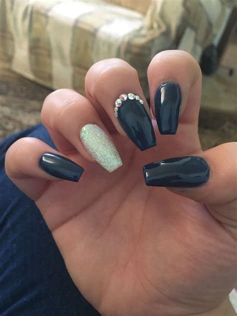 navy blue acrylic nails.